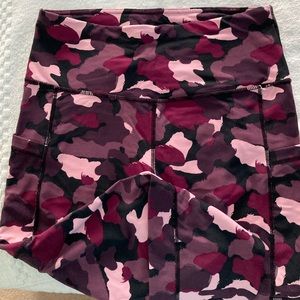 Camo colored leggings